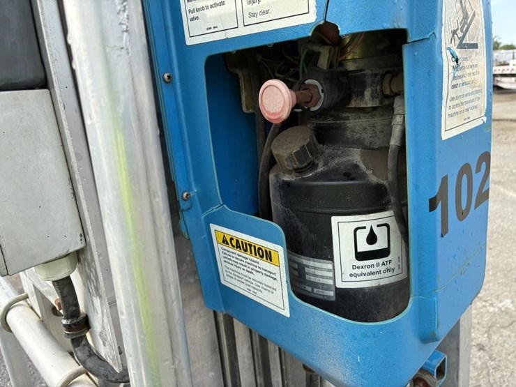 1995-genie-amp-30-man-lift-image-10