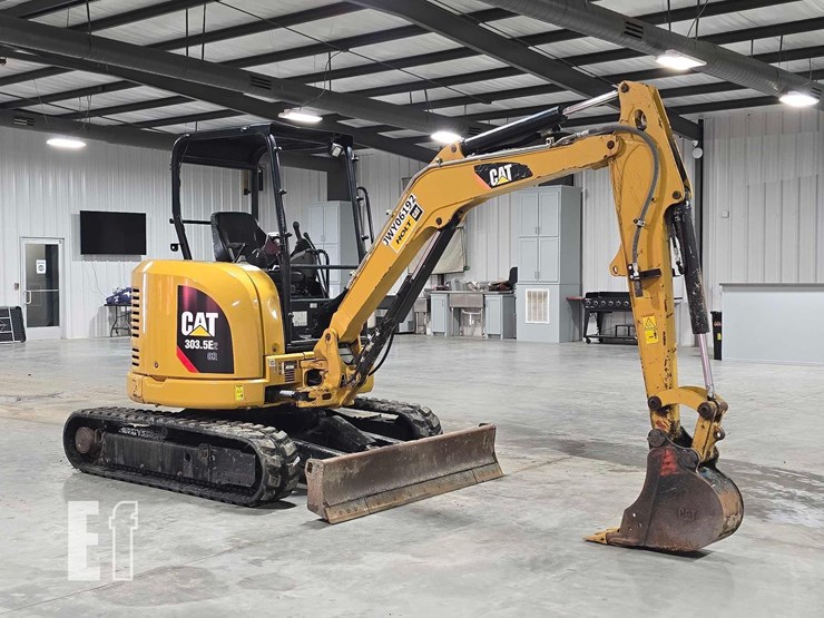2019-caterpillar-303.5e2-cr-image-2