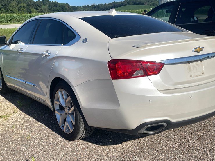 #1010-•-2014-chevy-impala-ltz-(has-wi-title)-image-7