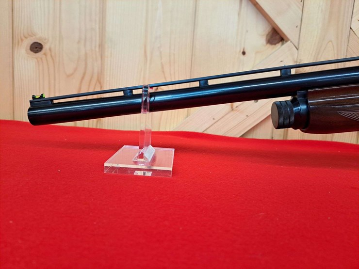 browning-invector-bps-12-gauge-pump-action-shotgun-image-2