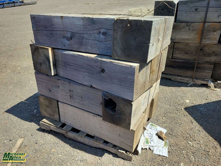 pallet-of-lumber-blocks-36"x12"x12-image-3