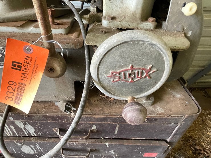 #3329-•-stoux-valve-face-grinding-machine-and-rolling-metal-tool-box-image-7