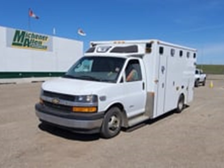 2020-chevrolet-express-s/a-ambulance-image-5