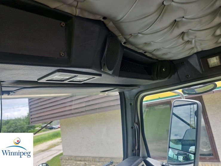 2014-western-star-4700-image-26