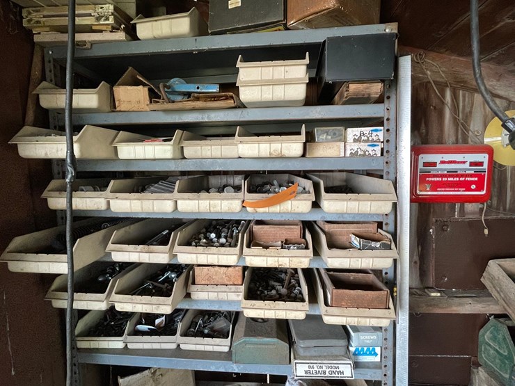 #2332-•-contents-of-shelf-image-1