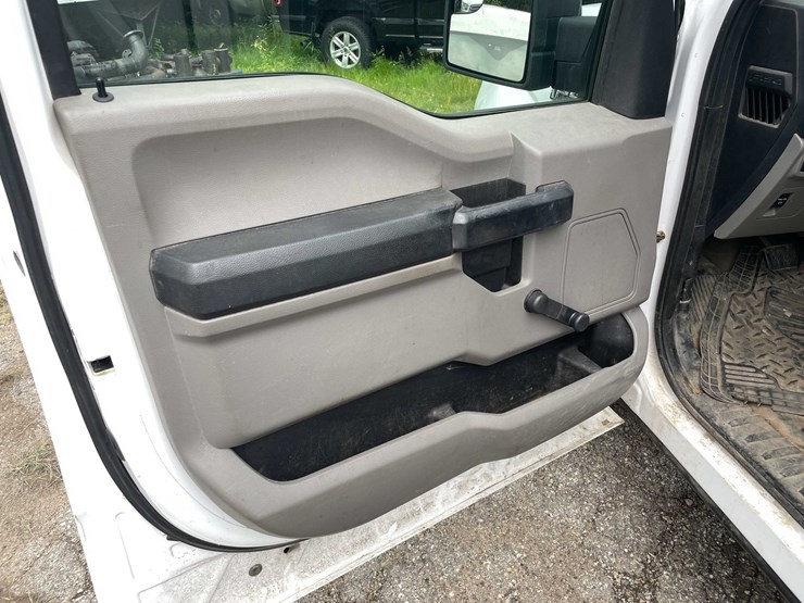 2016-ford-f150-image-41