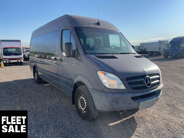 2011-mercedes-benz-sprinter-2500-image-8