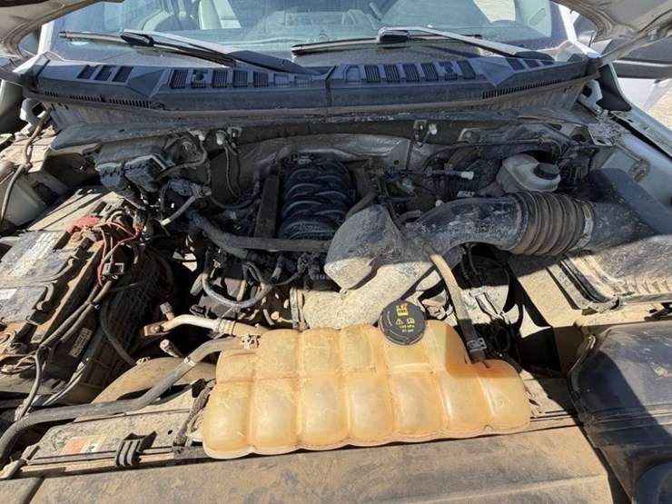 2017-ford-f150-image-12