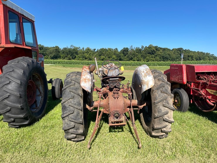 ford-850-image-5
