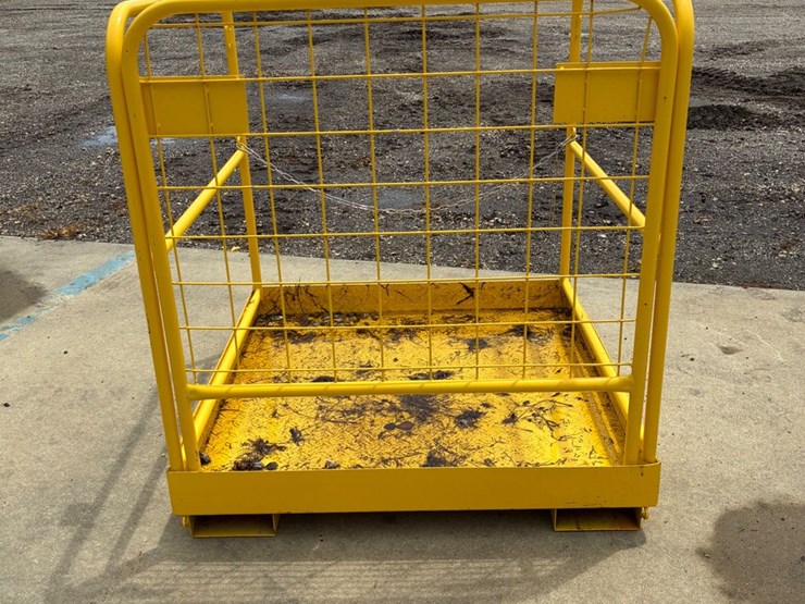 #2415-•-man-basket-for-forklift-image-1