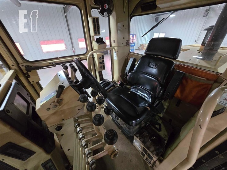 2005-caterpillar-143h-image-15