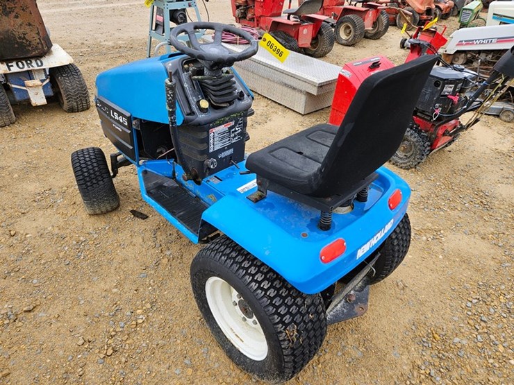 new-holland-45-image-3