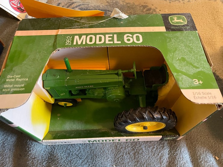john-deere-60-image-7