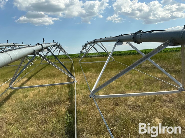 valley-8000-9-tower-pivot-image-18