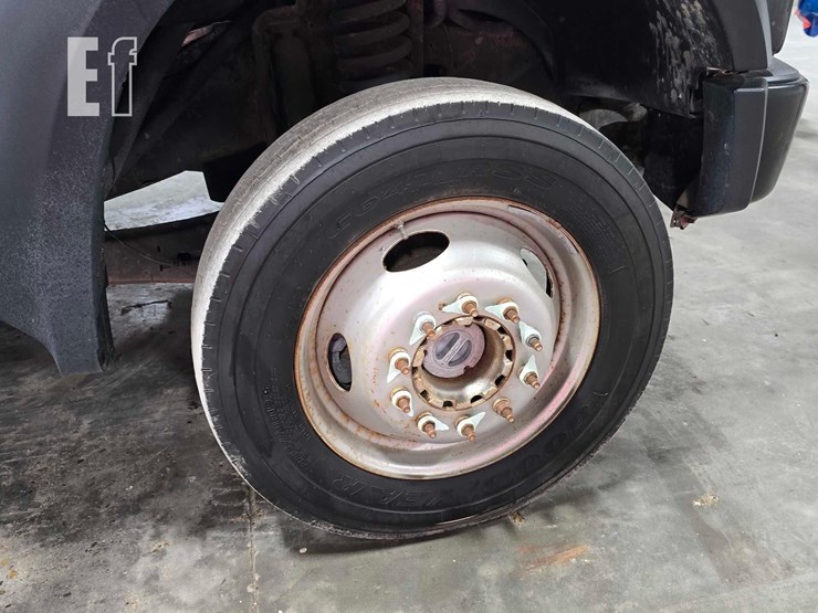 2008-ford-f550-image-25
