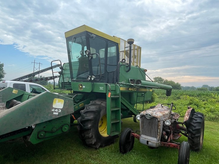 john-deere-4420-image-1