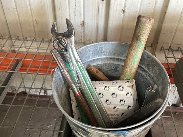 #4033-•-assorted-shop-organizers-and-tools-image-2