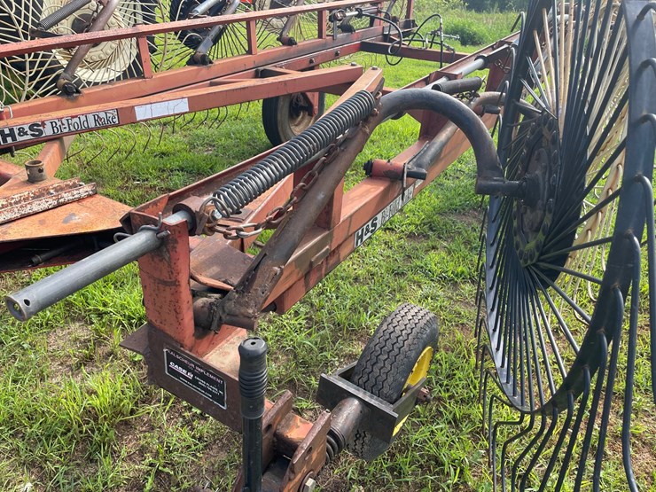 #1029-•-h&s-(12)-wheel-rake-image-10