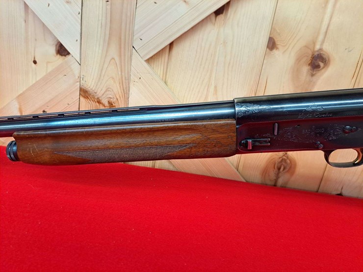 browning-a5-light-twelve-12-gauge-semiauto-shotgun-image-3