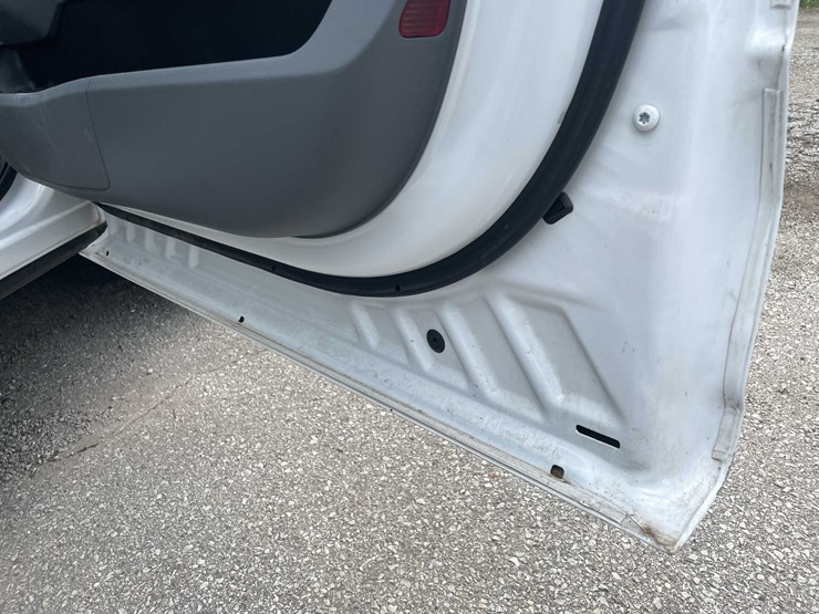 2023-ford-f150-xl-image-57