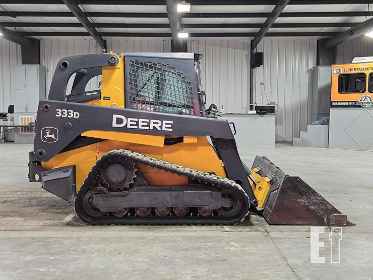 2012-deere-333d-image-6