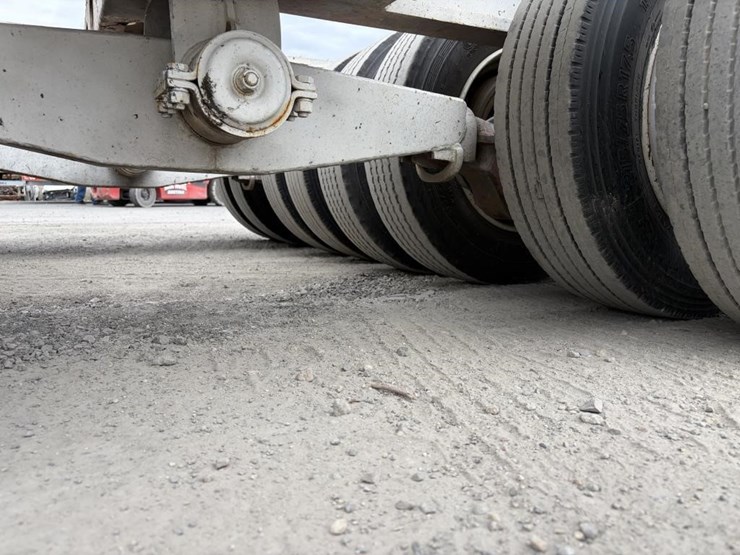 1997-murray-2347-lowboy-equipment-trailer-image-22