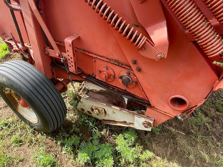 hesston-5500-image-19