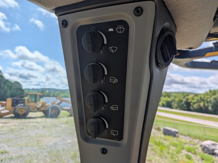 caterpillar-d5-image-25