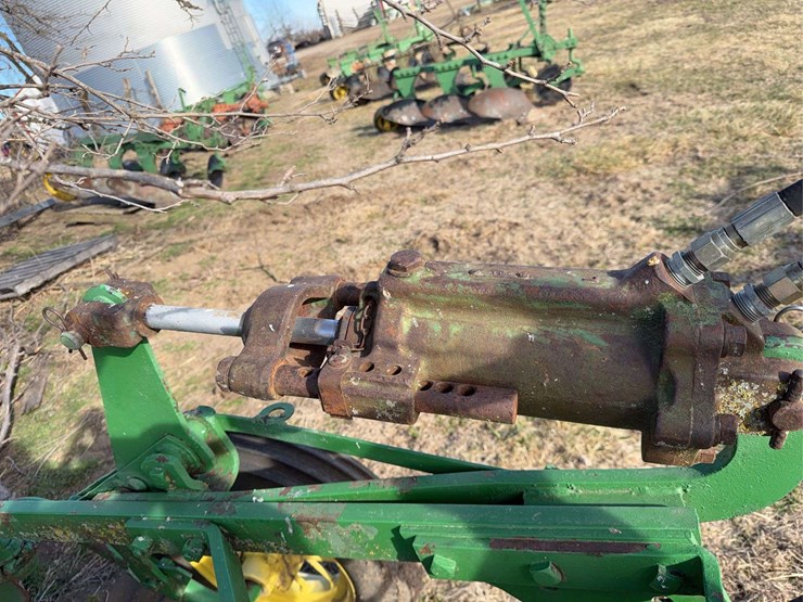 john-deere-no.-55-a-b-h-pull-type-three-bottom-plow-image-31