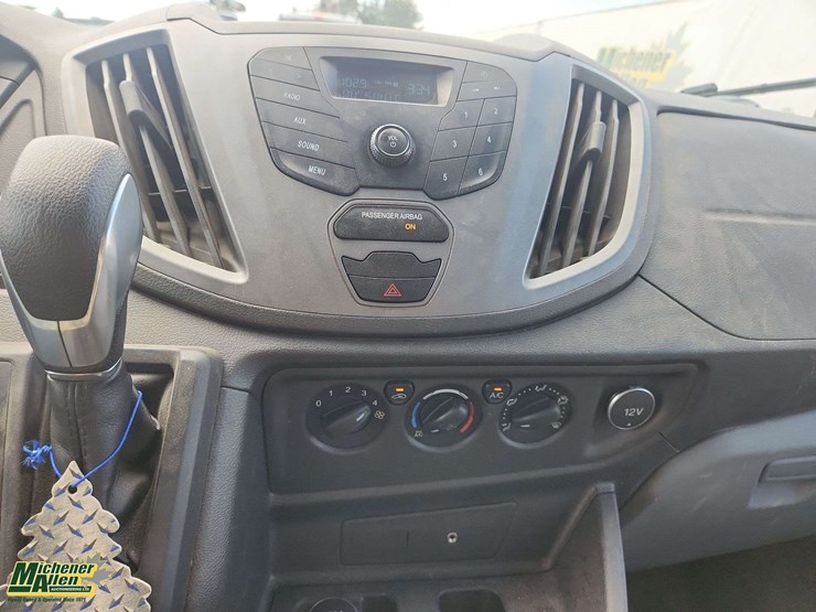 2016-ford-transit-image-21