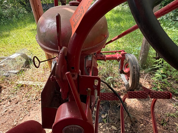 #1923-•-mccormick-farmall-a-tractor-image-33