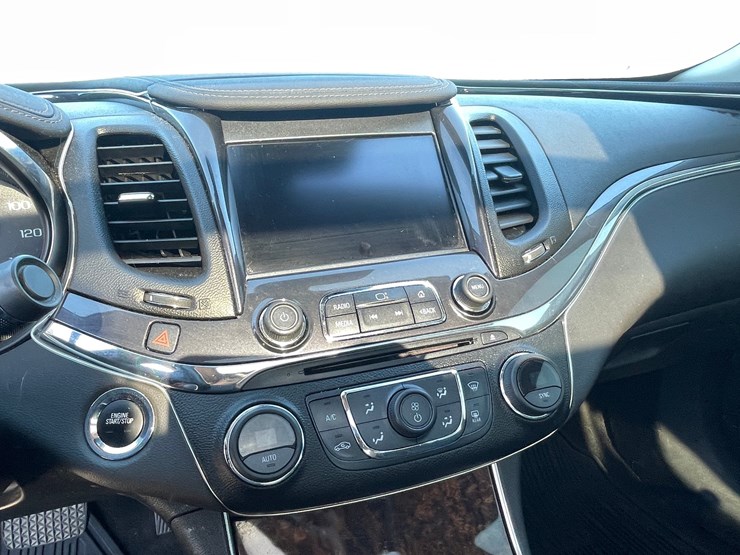 #1010-•-2014-chevy-impala-ltz-(has-wi-title)-image-24