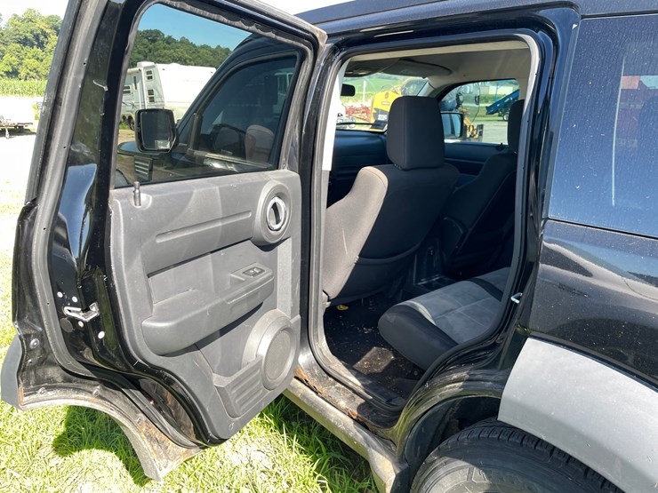 2007-dodge-nitro-image-24