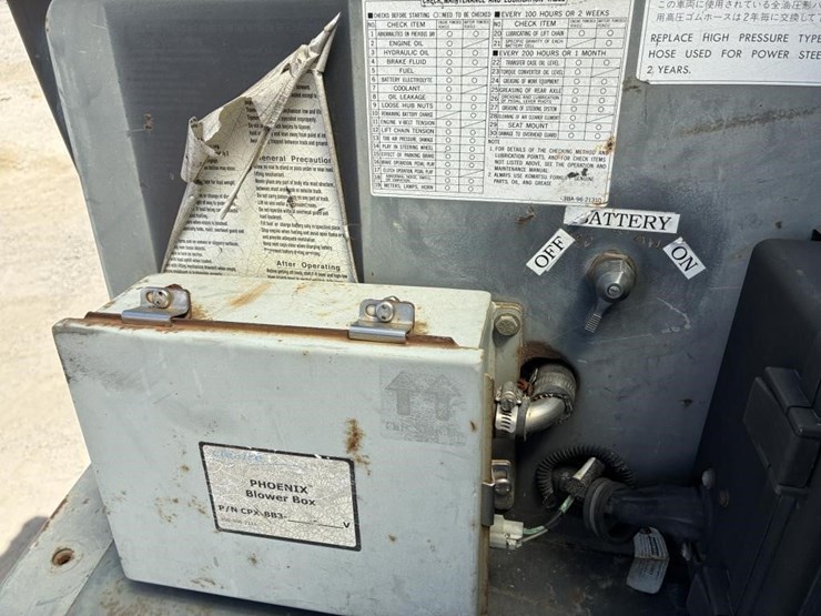2006-komatsu-fd100-7-image-26