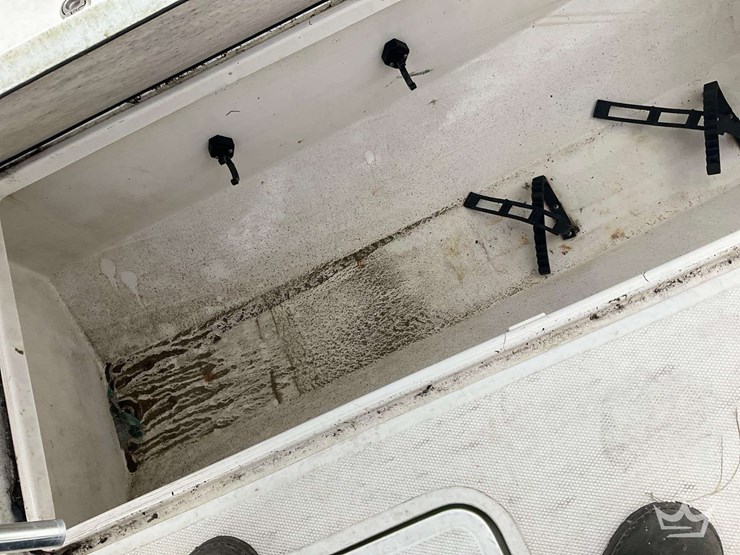 bluewater-sportfishing-boat-image-11
