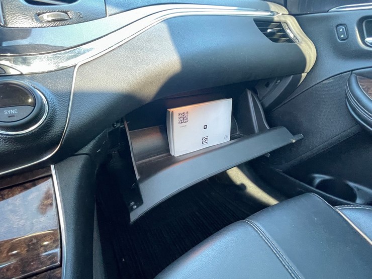#1010-•-2014-chevy-impala-ltz-(has-wi-title)-image-31