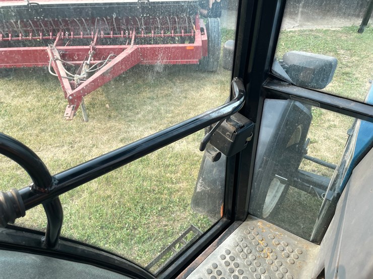 ford-7740-image-21