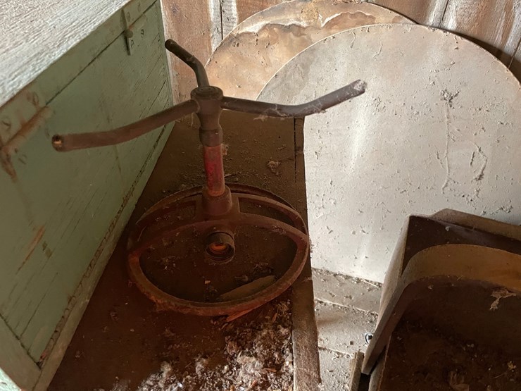 #2318-•-blackhawk-power-lift-scoop-image-5