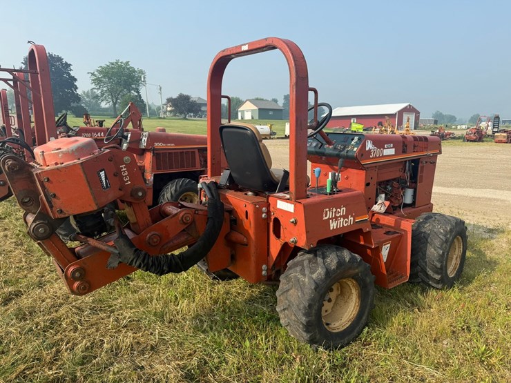 ditch-witch-3700dd-image-5