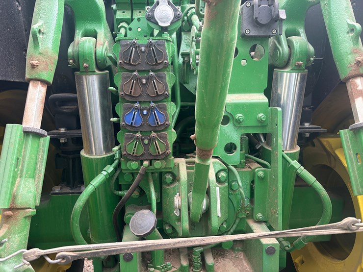 2020-john-deere-6155r-image-14