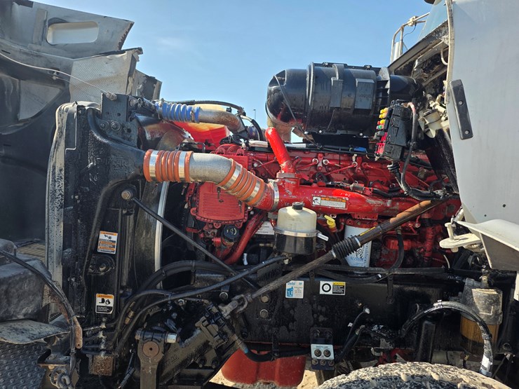 2013-kenworth-t800-image-12