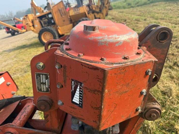 ditch-witch-3700dd-image-37