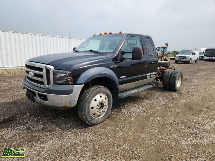 2006-ford-f450-image-1