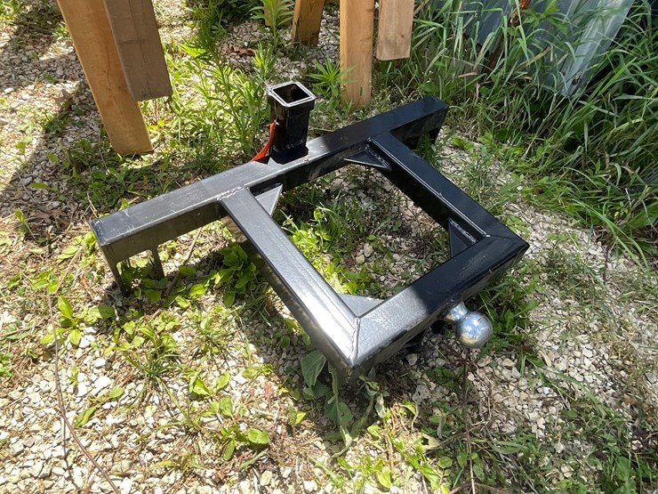 #3336-•-3-point-universal-plate-image-3