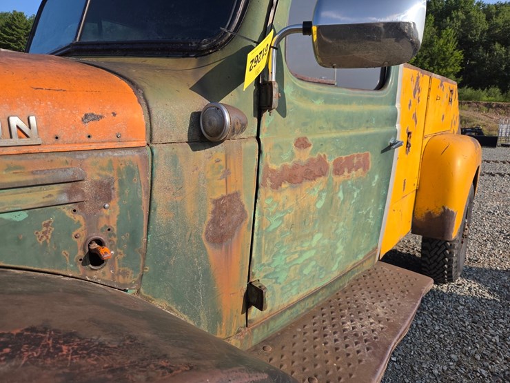 1953-dodge-power-wagon-image-53