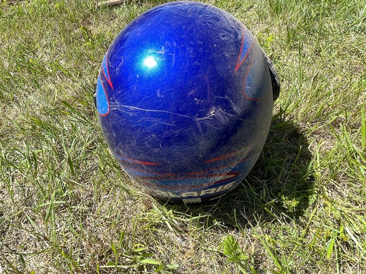#3234-•-(2)-helmets-image-10