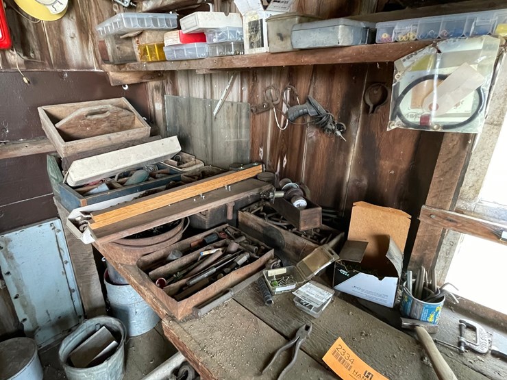 #2334-•-content-of-workbench-image-7