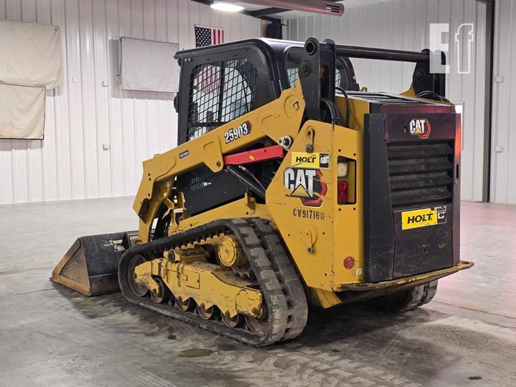 2022-caterpillar-259d3-image-4