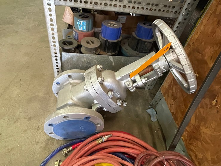 #4005-•-crane-4"-gate-valve-image-1
