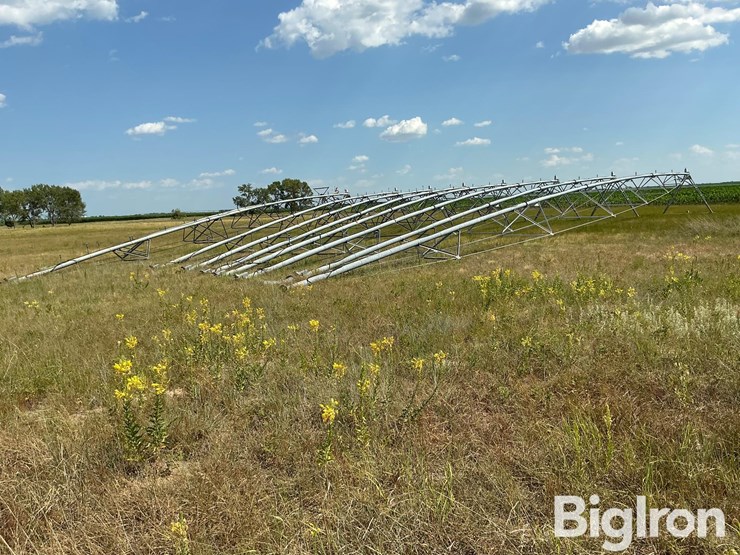 valley-8000-9-tower-pivot-image-5